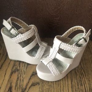 Women’s Tan Strap Wedges - Brand New US Size 6